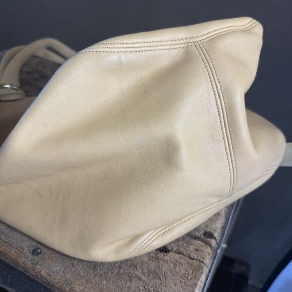 Vintage Coach Soho Duffle 4082 Tote Shoulder Bag Chamois Yellow 1996 Leather - Picture 11 of 14